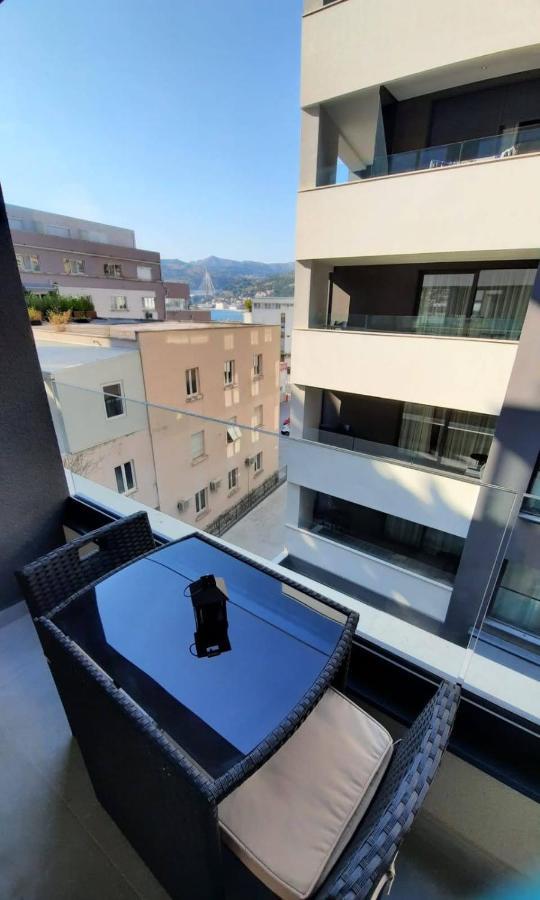Maria, Modern Studio Apartment With Private Parking 杜布罗夫尼克 外观 照片